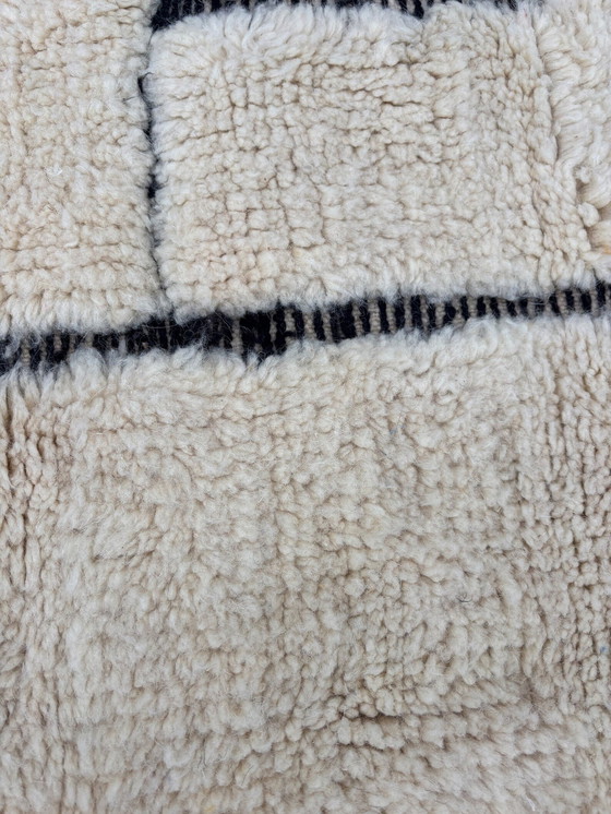 Image 1 of Tappeto berbero marocchino Beni Ourain 180X270 cm - Tappeto bianco autentico in lana - Tappeto dal design moderno