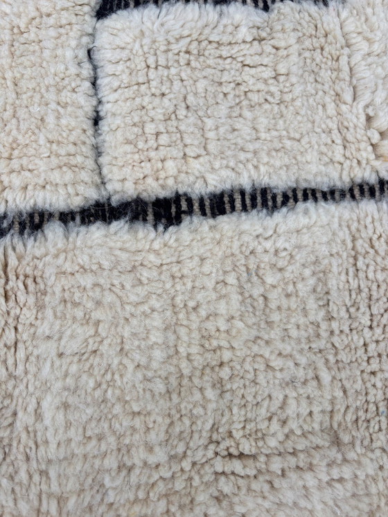 Image 1 of Tappeto berbero marocchino Beni Ourain 180X270 cm - Tappeto bianco autentico in lana - Tappeto dal design moderno