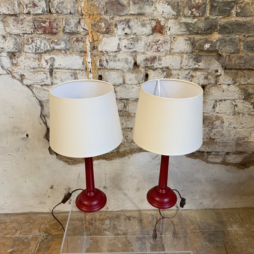 Duo of brick/burgundy wooden bedside lamp