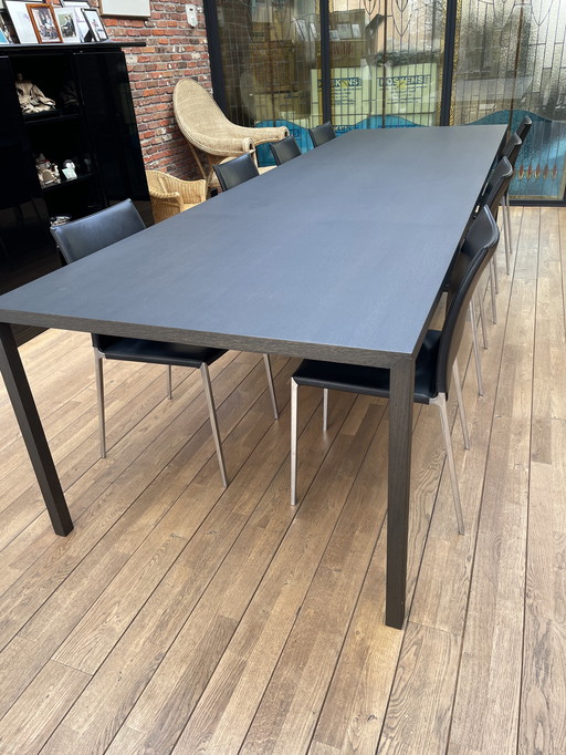 Arco Slim Plus Table de salle à manger en placage de chêne