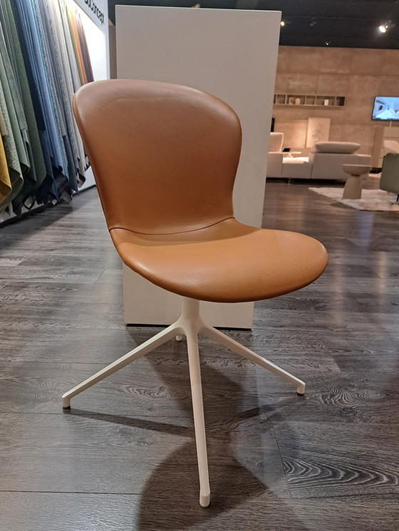 Image 1 of Hauge Dining Chair With Swivel Function