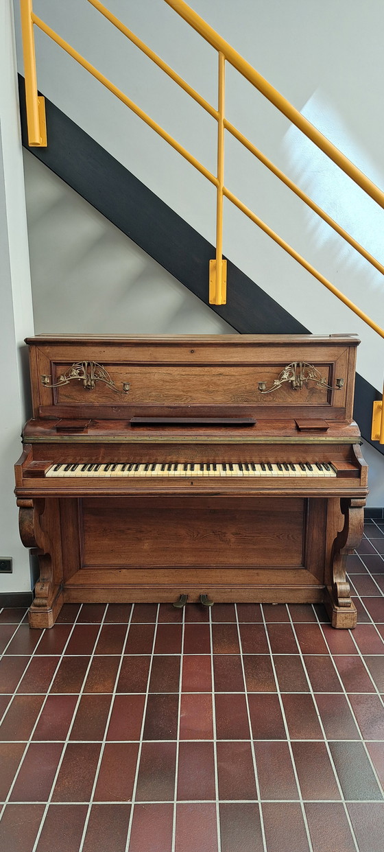 Image 1 of decorative wall piano Henri Herz