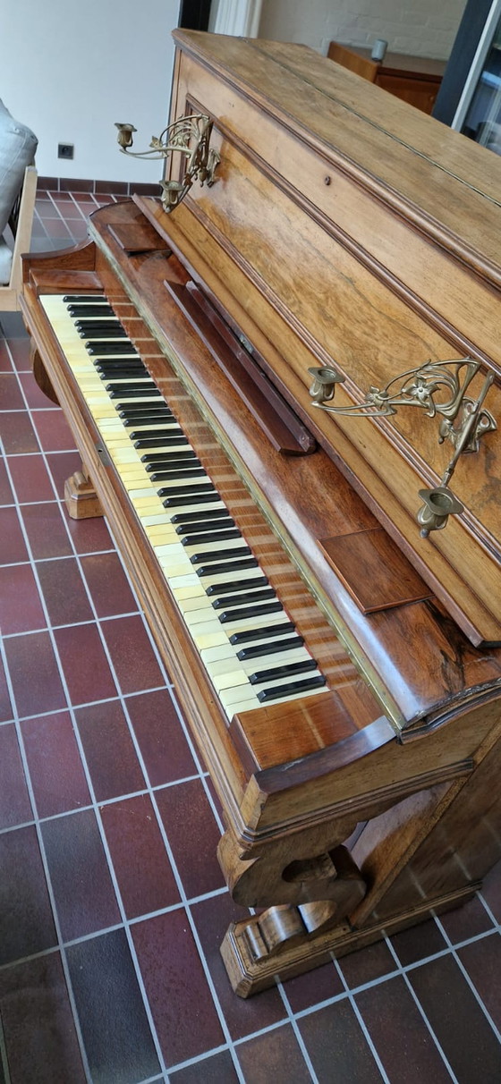 Image 1 of decorative wall piano Henri Herz