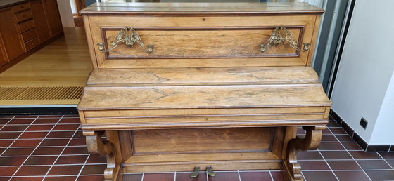 Image 1 of decorative wall piano Henri Herz