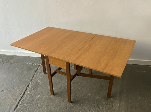 Mesa abatible grande estilo retro vintage de mediados de siglo, década de 1960