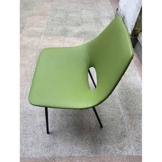 Image 1 of Coppia di sedie Tonneau vintage in imitazione verde di Pierre Guariche, 1955