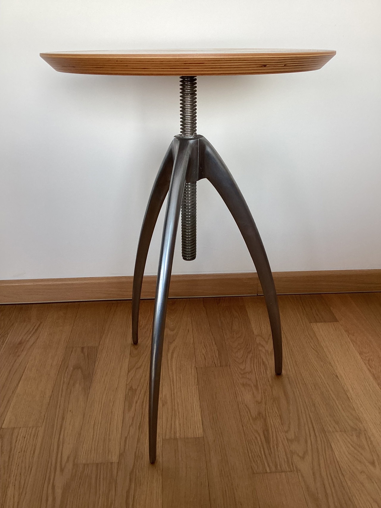 Aleph by Starck for Driade side table | €550 | Whoppah