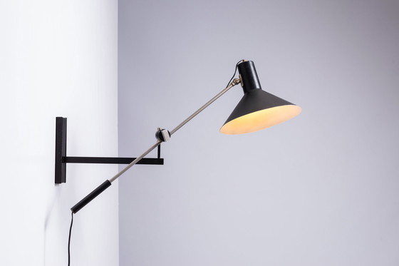 Image 1 of Large Swing Wall Light par Anvia