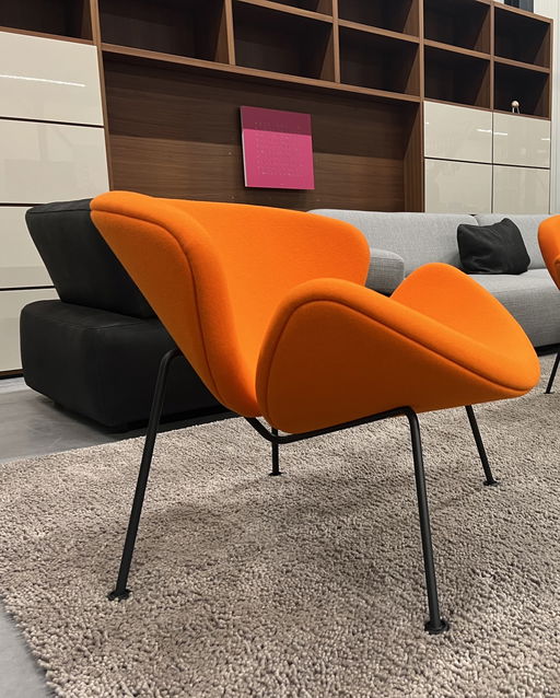 Artifort Orange Slice Armchair orange Tonus fabric