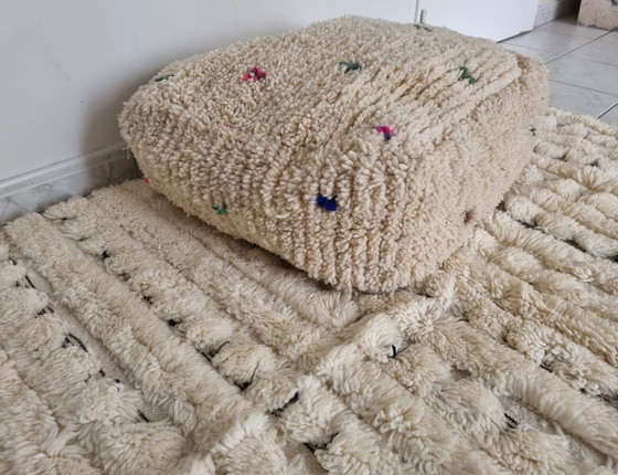 Image 1 of Berber cushion