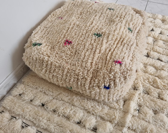 Image 1 of Berber cushion