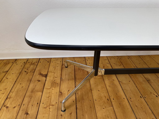 Vitra Charles & Ray Eames Segmented Table