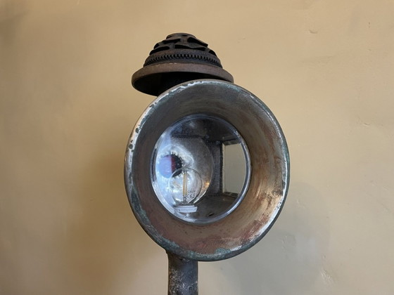 Image 1 of Lampada da terra industriale su vecchio treppiede francese