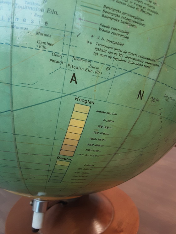 Image 1 of Rath Globe