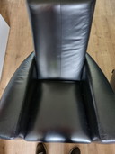 Gerard v d Berg 2 fauteuils Longa + pouf