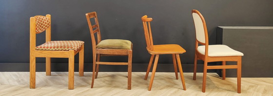 Image 1 of Quatre chaises de table de salle à manger Mid Century | Vintage - set de 4 chaises