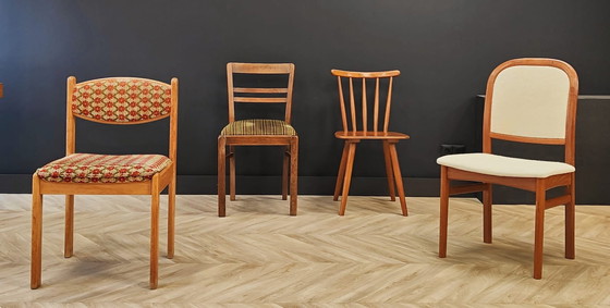 Image 1 of Quatre chaises de table de salle à manger Mid Century | Vintage - set de 4 chaises