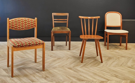 Image 1 of Quatre chaises de table de salle à manger Mid Century | Vintage - set de 4 chaises