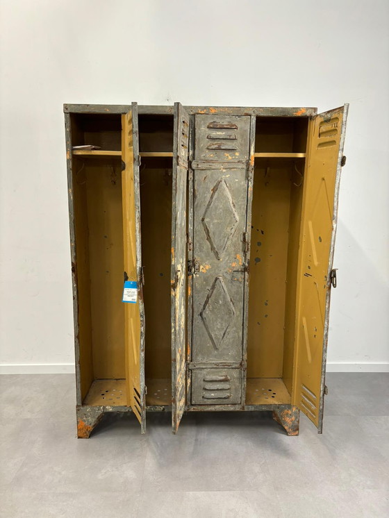 Image 1 of Industrial locker cabinet