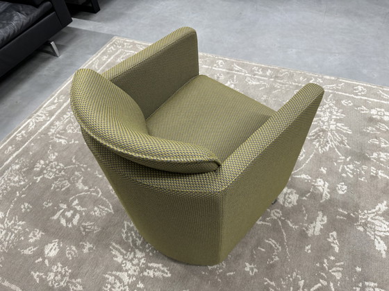 Image 1 of Evidence Leolux Saga Armchair green fabric