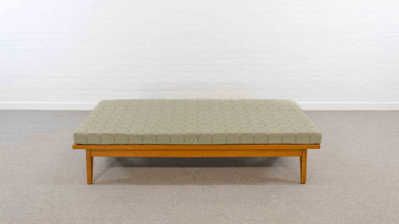 Image 1 of Domus KG Schwaikheim Daybed