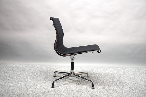 Image 1 of Mid - Century model Ea 102 swivel chair by Charles & Ray Eames for Vitra