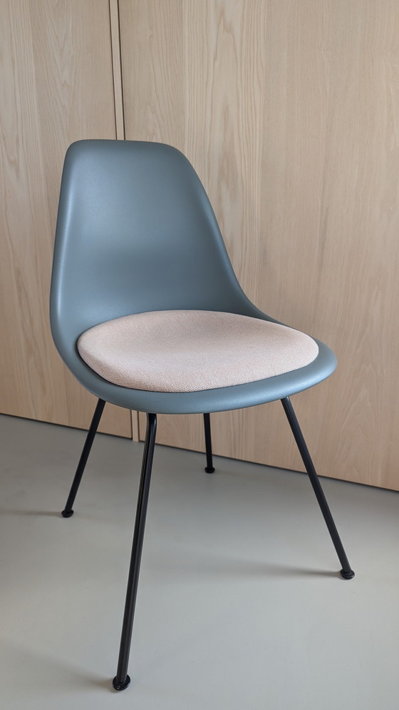 Image 1 of 2X Vitra Dsx Chair With Fixed Seat Cushion Gray/Nude Ivory