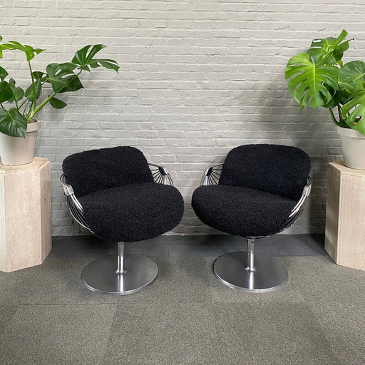 Pair of vintage atomic ball chairs in aluminum and fabric by Rudi Verelst for Novalux, Belgium 1974