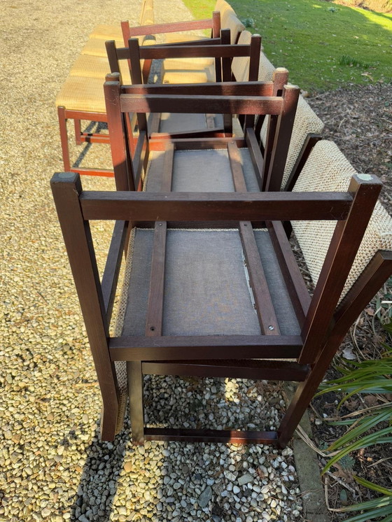 Image 1 of Sedie retrò a forma di cubo realizzate in legno di mogano.