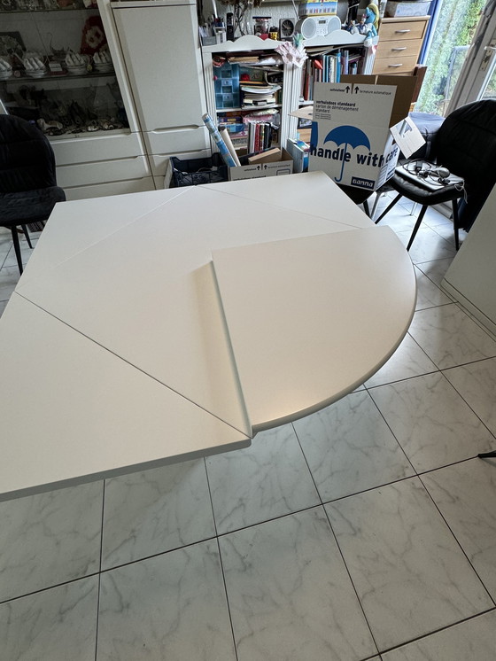 Image 1 of Table de salle à manger Quadrondo