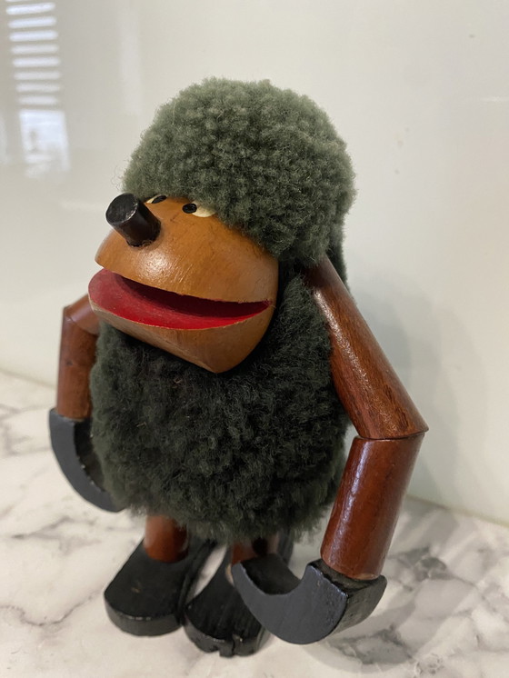 Image 1 of Scimmia appesa in legno vintage