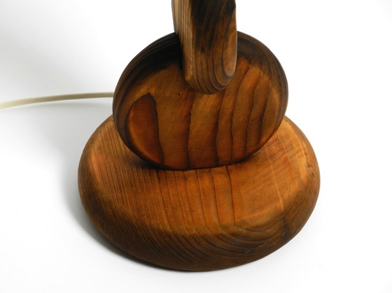 Image 1 of Lámpara de mesa grande, rara y hermosa, de la década de 1960, de Temde, hecha de madera de pino.