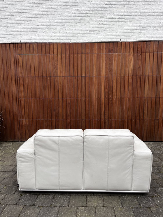 Image 1 of Divano a due posti Henders&amp;Hazel in pelle bianca/beige