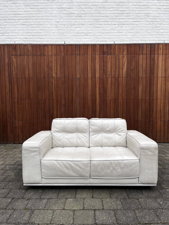 Image 1 of Divano a due posti Henders&amp;Hazel in pelle bianca/beige