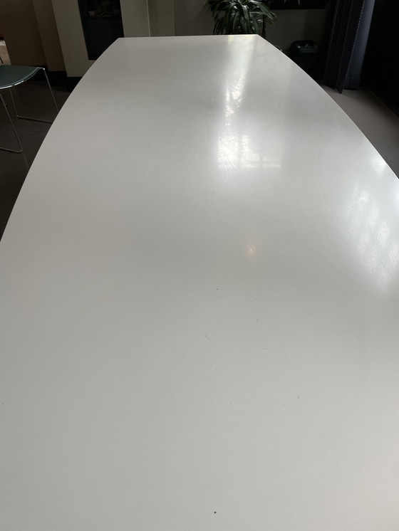 Image 1 of Porro, model Synapsis dining table