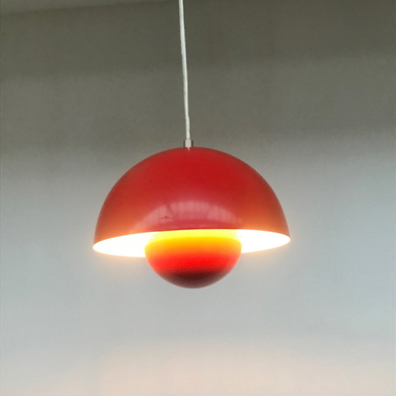 Image 1 of Pendant Lamp Flowerpot Red