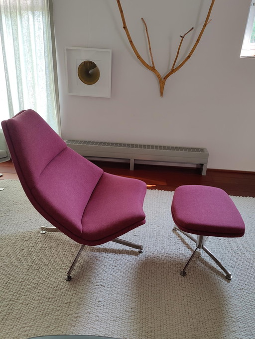 Fauteuil Artifort F512 avec pouf