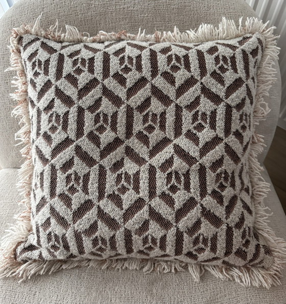 Image 1 of Evolution21 Decorative pillow