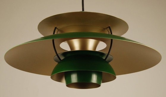Louis Poulsen Ph5 vintage | Edizione natalizia personalizzata, colore verde/ottone – Lampade a sospensione, Aluminium, Metal