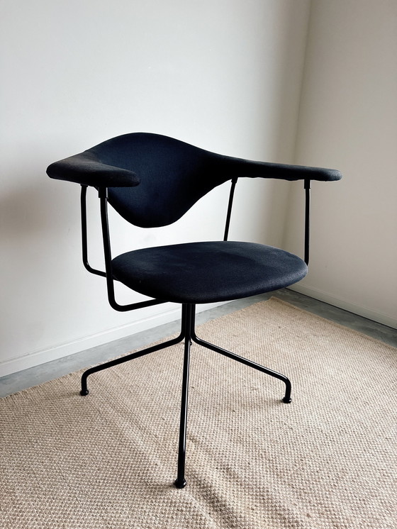 Image 1 of Gubi - Masculo Lounge Chair