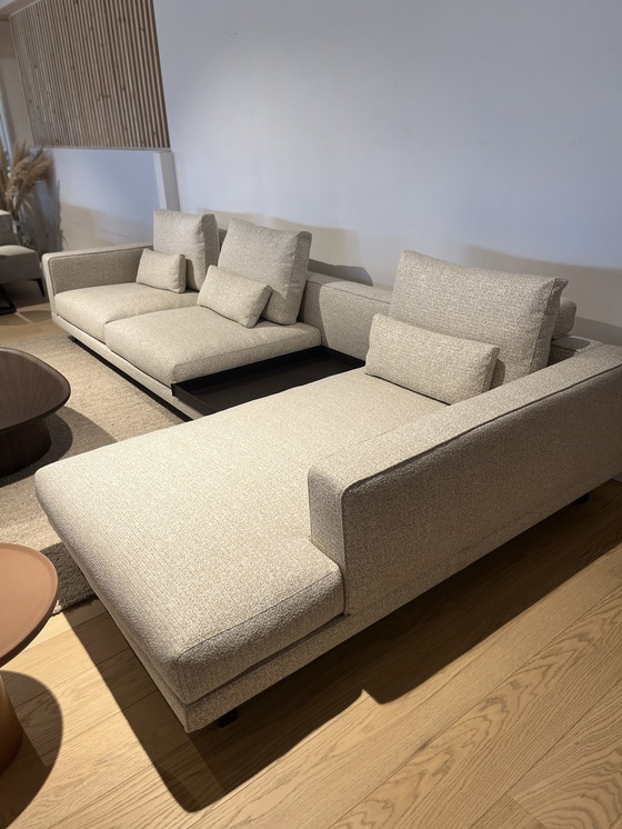 Image 1 of Molteni Sofa model Octave