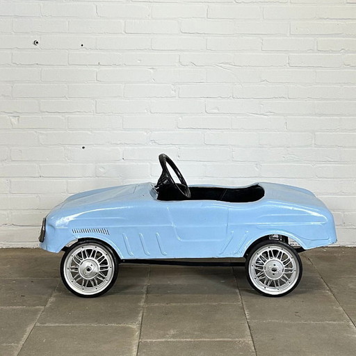 Rosca pedal car