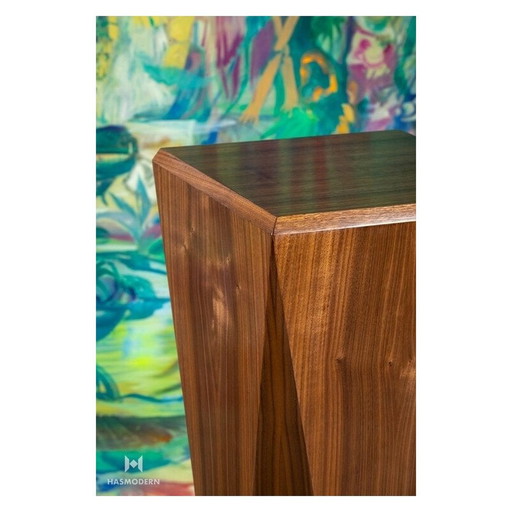 Vintage cubist pedestal in walnut veneer, 1913s