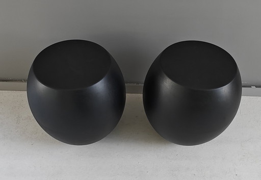 2 Ergonomic Tumbly Stools