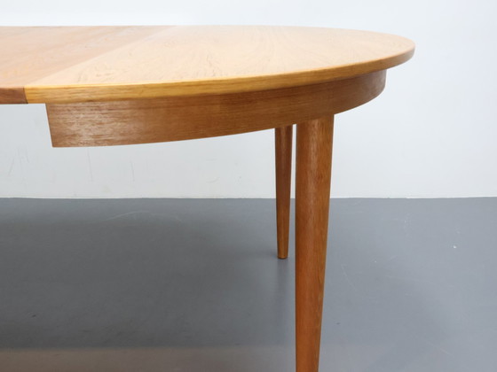 Image 1 of Danish dining table round / oval extendable