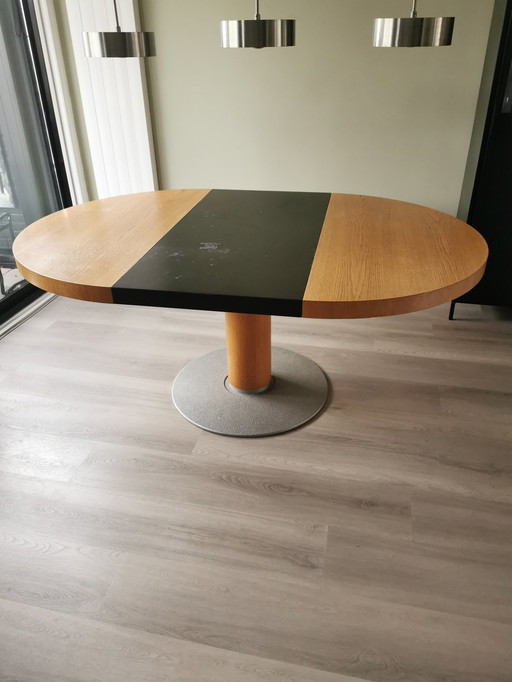 Arco Geos Table