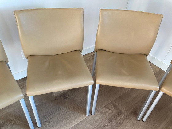 Image 1 of 6 Leolux Myto leather dining room chairs Sand