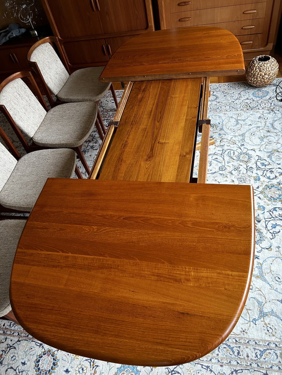 Image 1 of Drylund Extendable Teak Dining Table