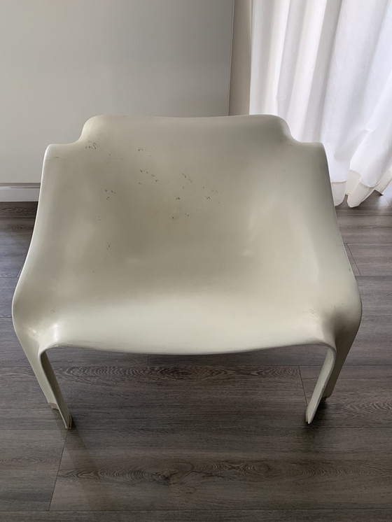 Image 1 of Artifort F300 Lounge Chair