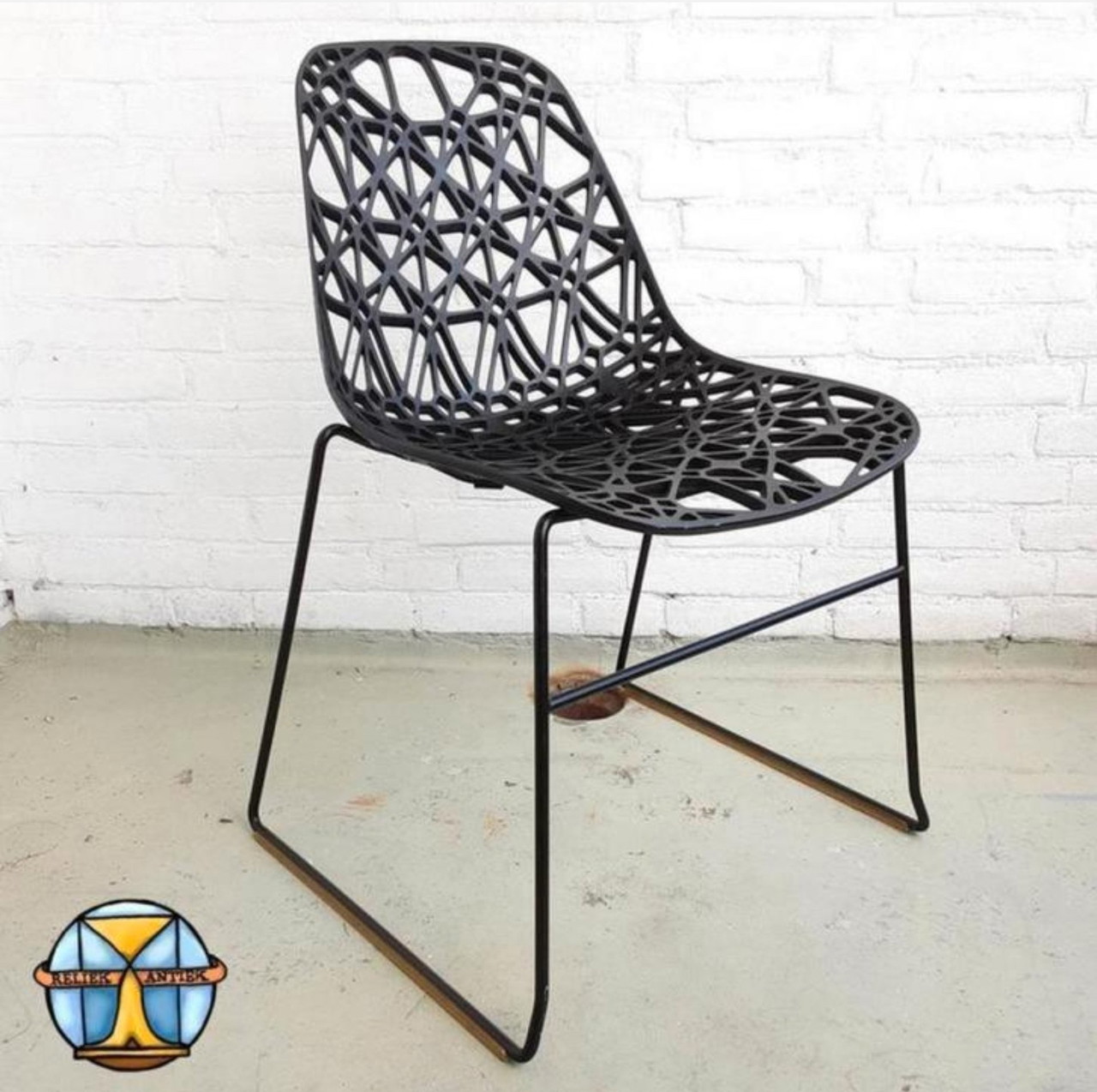 Crassevig Furniture | Whoppah Crassevig Furniture | Whoppah